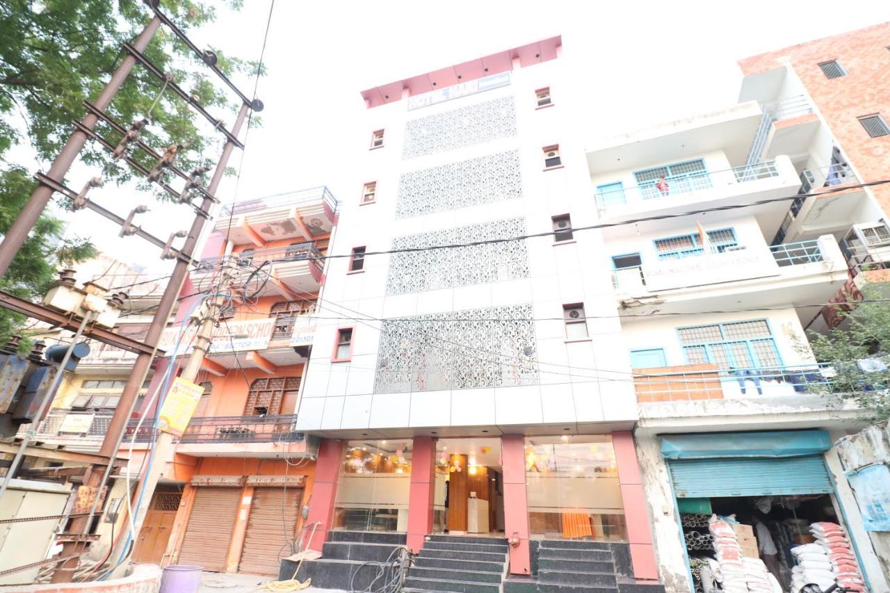 Hotel Hari International - Noida Sector 11 Exterior photo