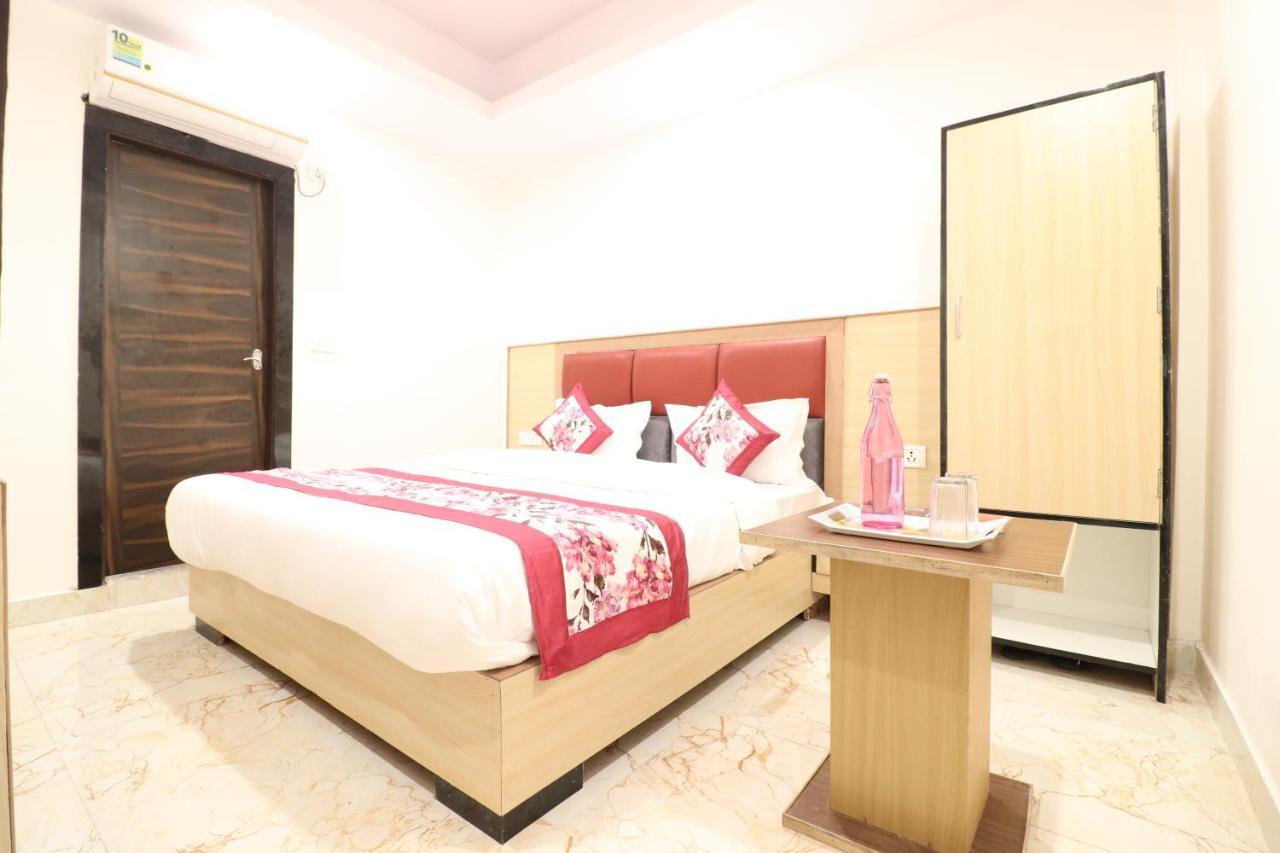 Hotel Hari International - Noida Sector 11 Exterior photo