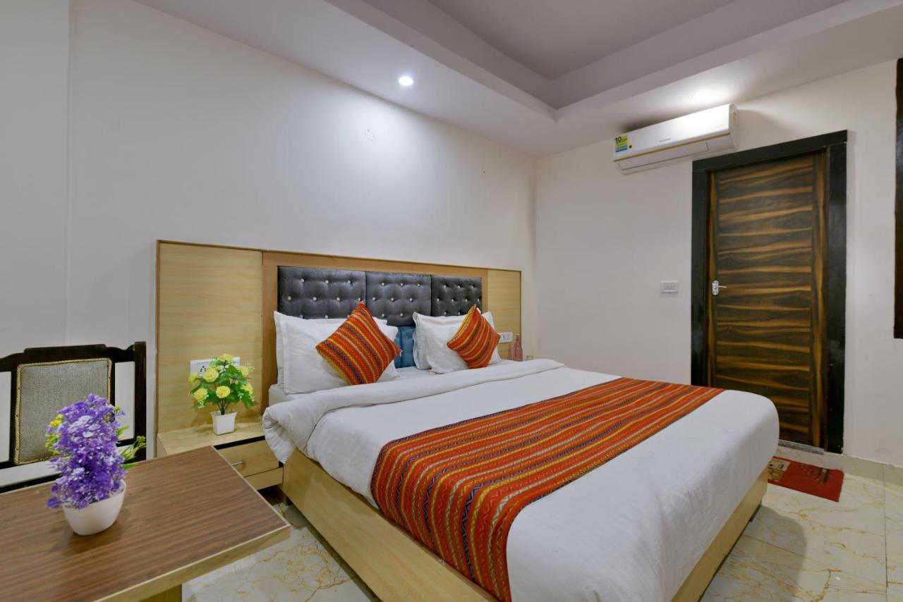 Hotel Hari International - Noida Sector 11 Exterior photo