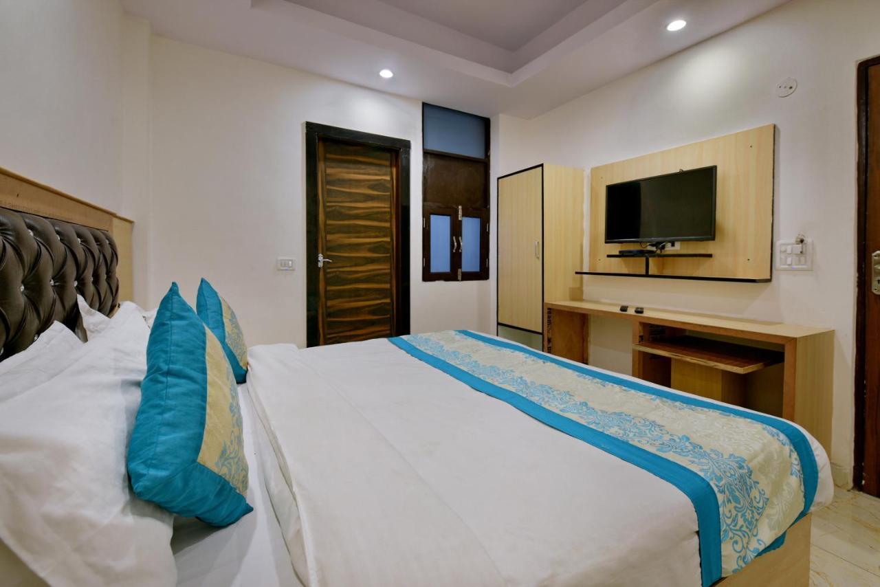 Hotel Hari International - Noida Sector 11 Exterior photo