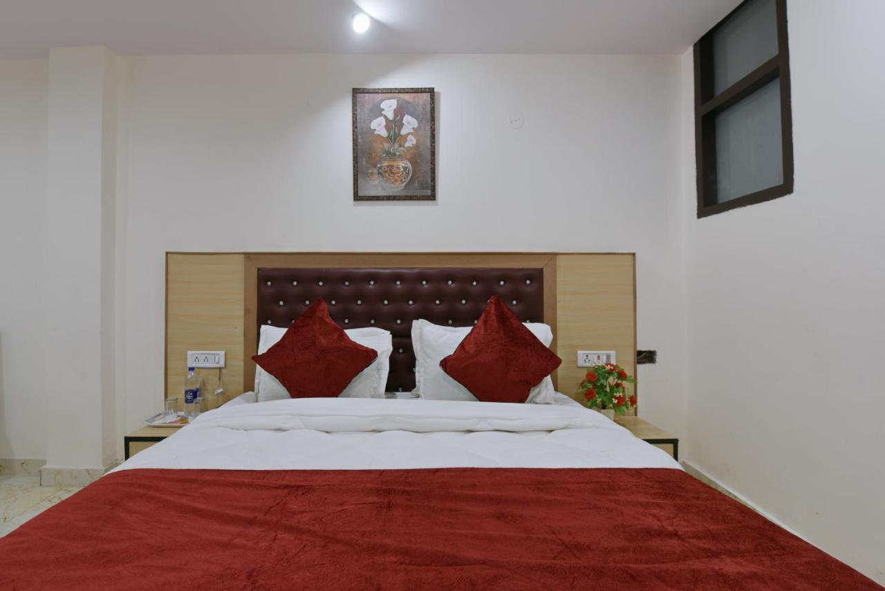 Hotel Hari International - Noida Sector 11 Exterior photo