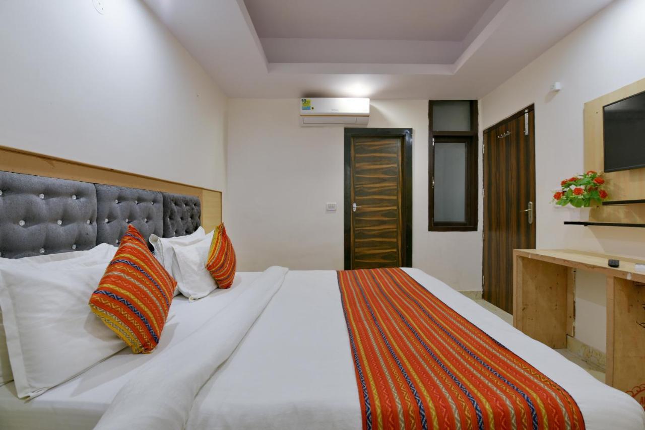 Hotel Hari International - Noida Sector 11 Exterior photo